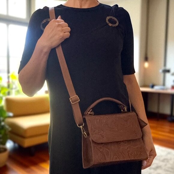 Handmade Ethnic Genuine Leather crossbody purse - Picture 12 of 13